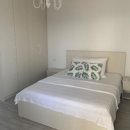 Loli Apartment Luxury White Residence Σαράντα Εξωτερικό φωτογραφία