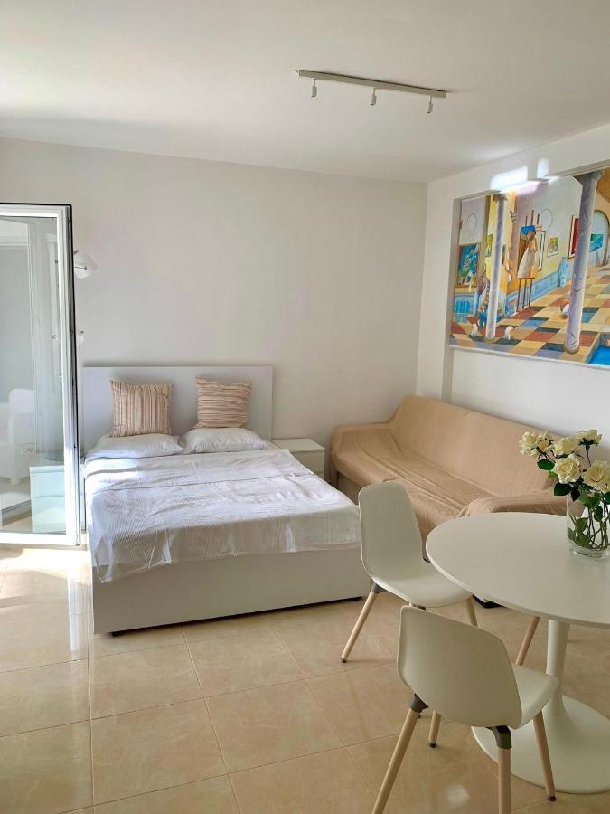 Loli Apartment Luxury White Residence Σαράντα Εξωτερικό φωτογραφία