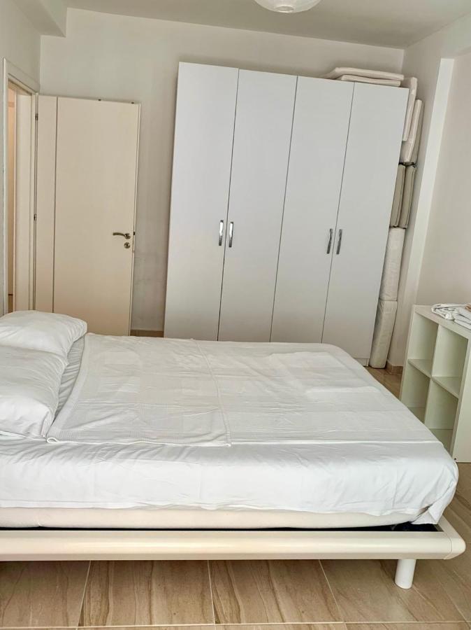Loli Apartment Luxury White Residence Σαράντα Εξωτερικό φωτογραφία